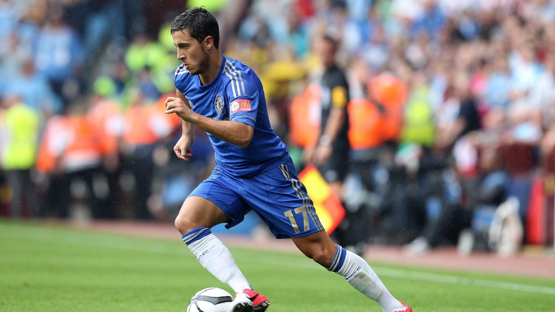 伊布爆发,冰岛火山下的维京战吼如何震碎伊拉克冠军梦?